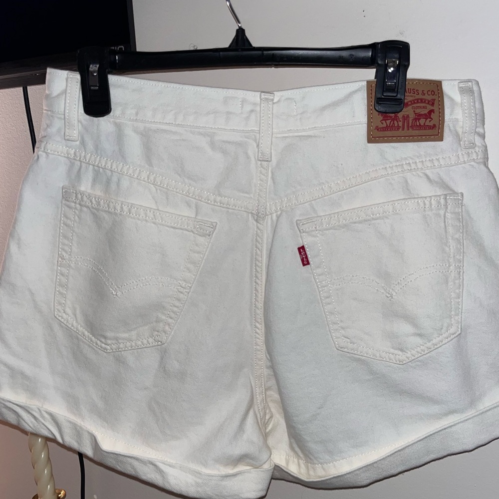 Levi's A-Line Mom Denim Jeans Shorts "Want Not" Off White - Picture 3 of 6